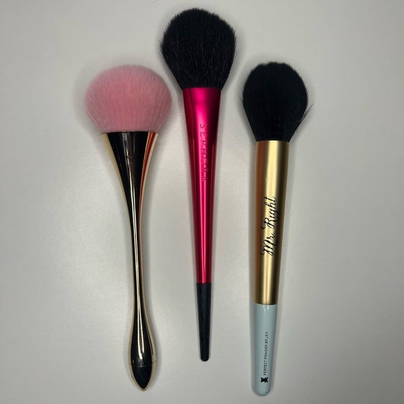 Powder Brushes - Picture 3 of 3